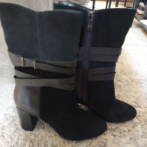 Black Heel Boots with Buckle